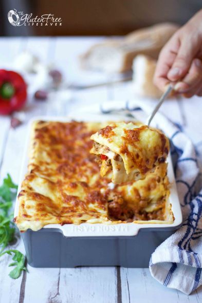 The Ultimate Gluten-Free Tomato-Free Lasagna Recipe! (includes dairy-free option) This lasagna is cheesy, rich and indulgent. Full of flavour from the first bite to next day's leftovers. Yum! #pasta #glutenfree #celiac #coeliac #glutenfree #tomatofree #nomato #recipe #dairyfree